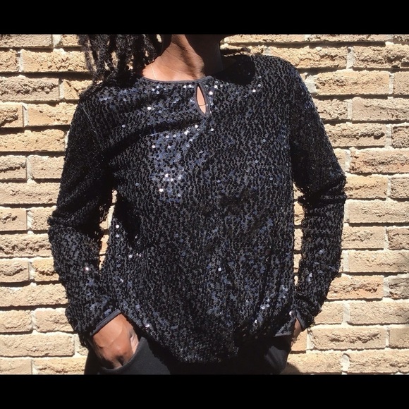 𝅺SHEIN  Black SequenceTop - Picture 10 of 10